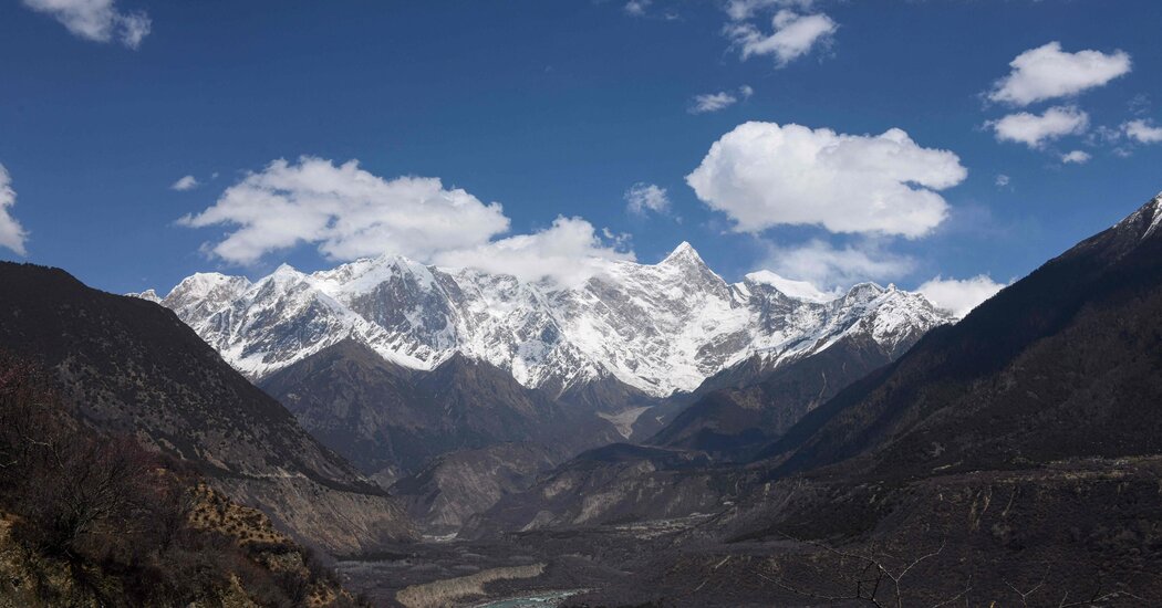 The Chinese dam project in Tibet has worried the neighbors