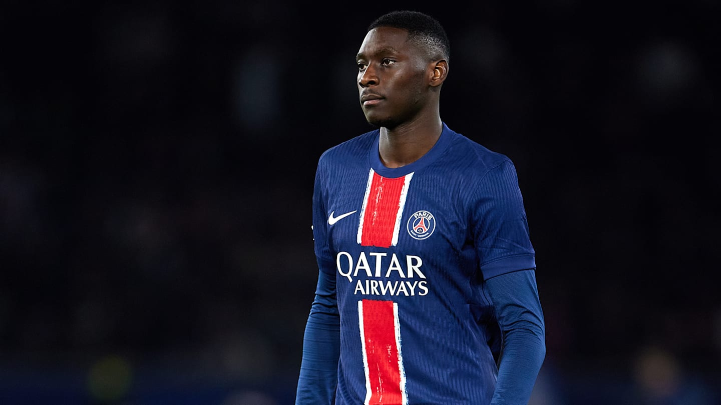 Randal Kolo Muani completes PSG loan exit