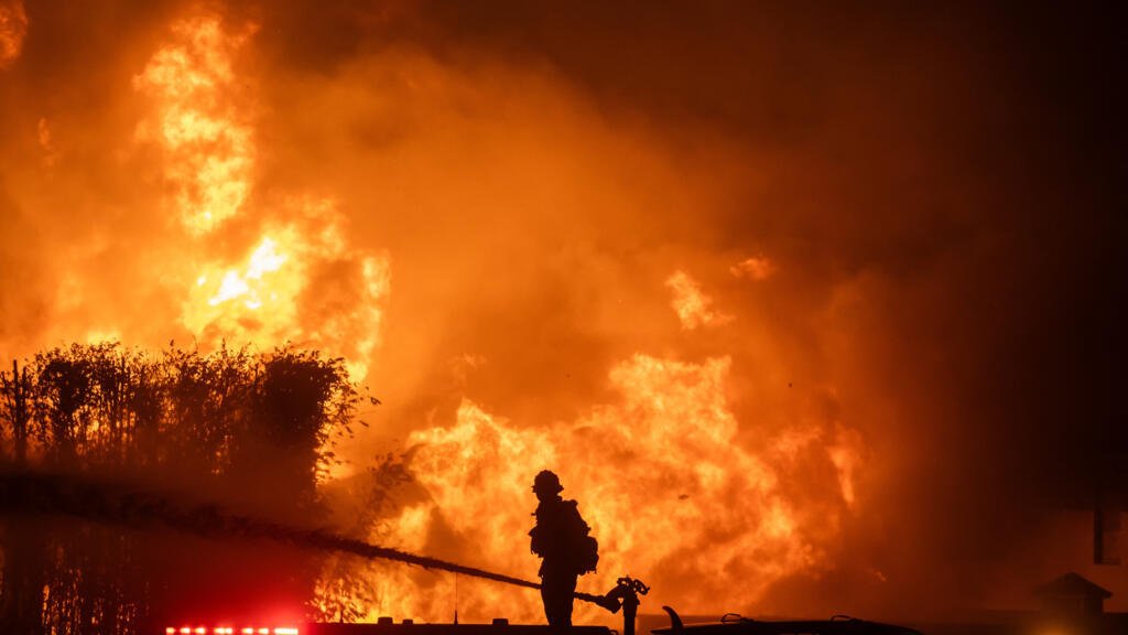 Wildfires, Santa Ana winds keep LA in “extremely dangerous” position