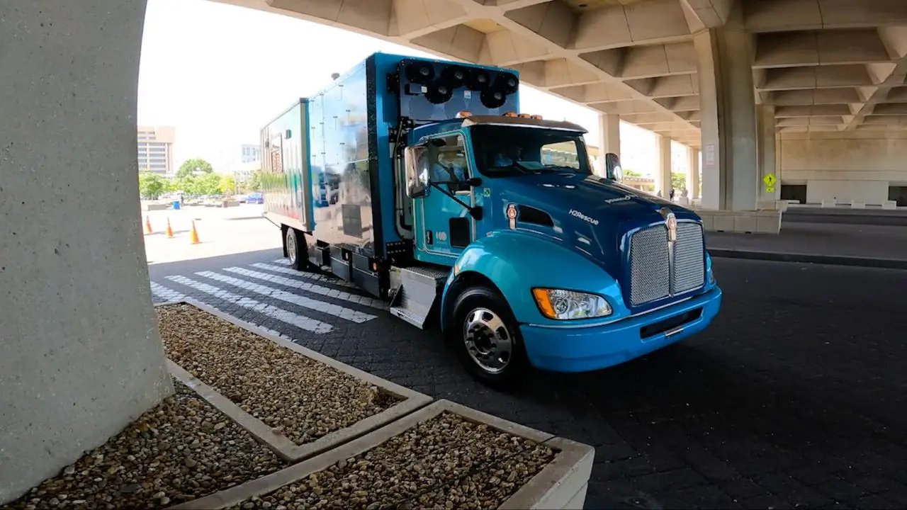 Hydrogen-powered rescue vehicle just broke world record and it only spits water