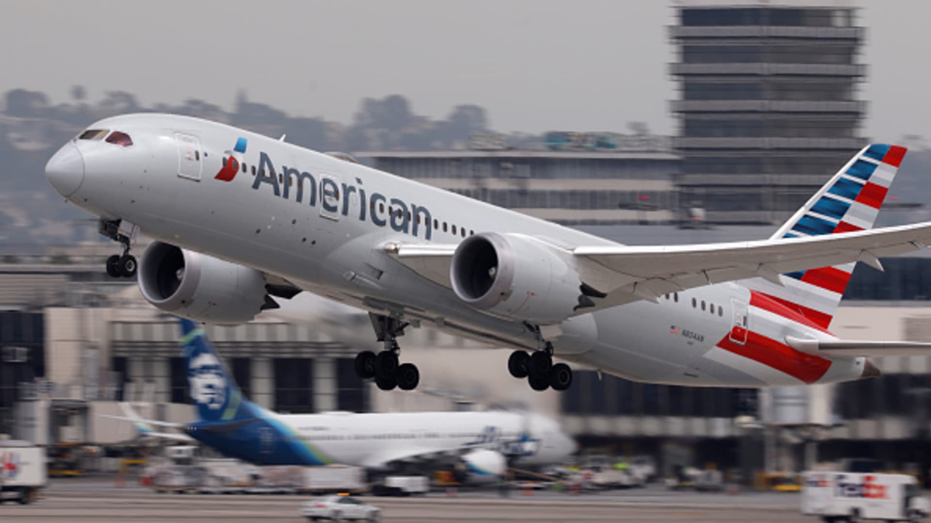 American Airlines (AAL) Q4 2024 Earnings