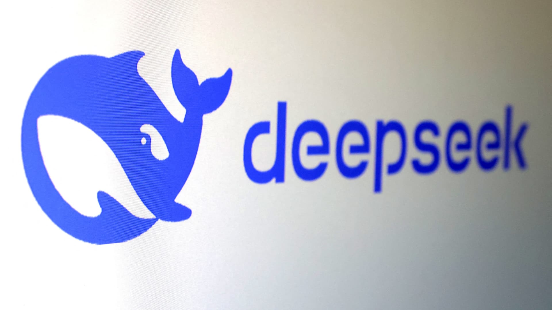 Deepseek encountered a large -scale network attack, saying that it is restricting registration