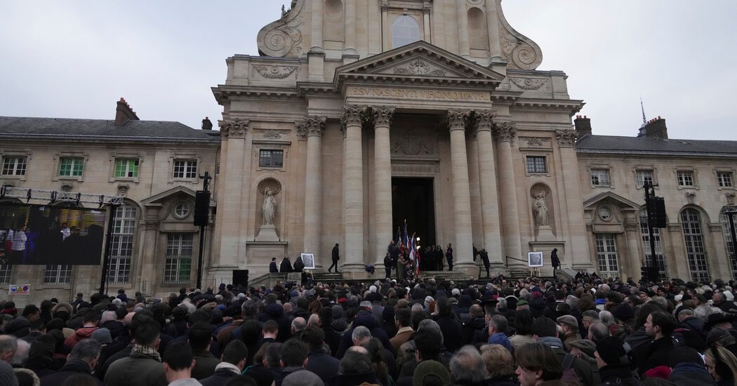 The French pay their last respects to far-right Firebrand