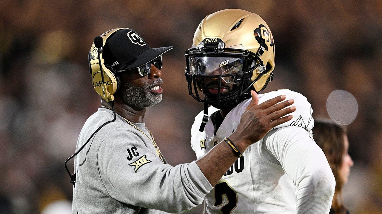 Former NFL stars discuss why Deion Sanders should stay in college