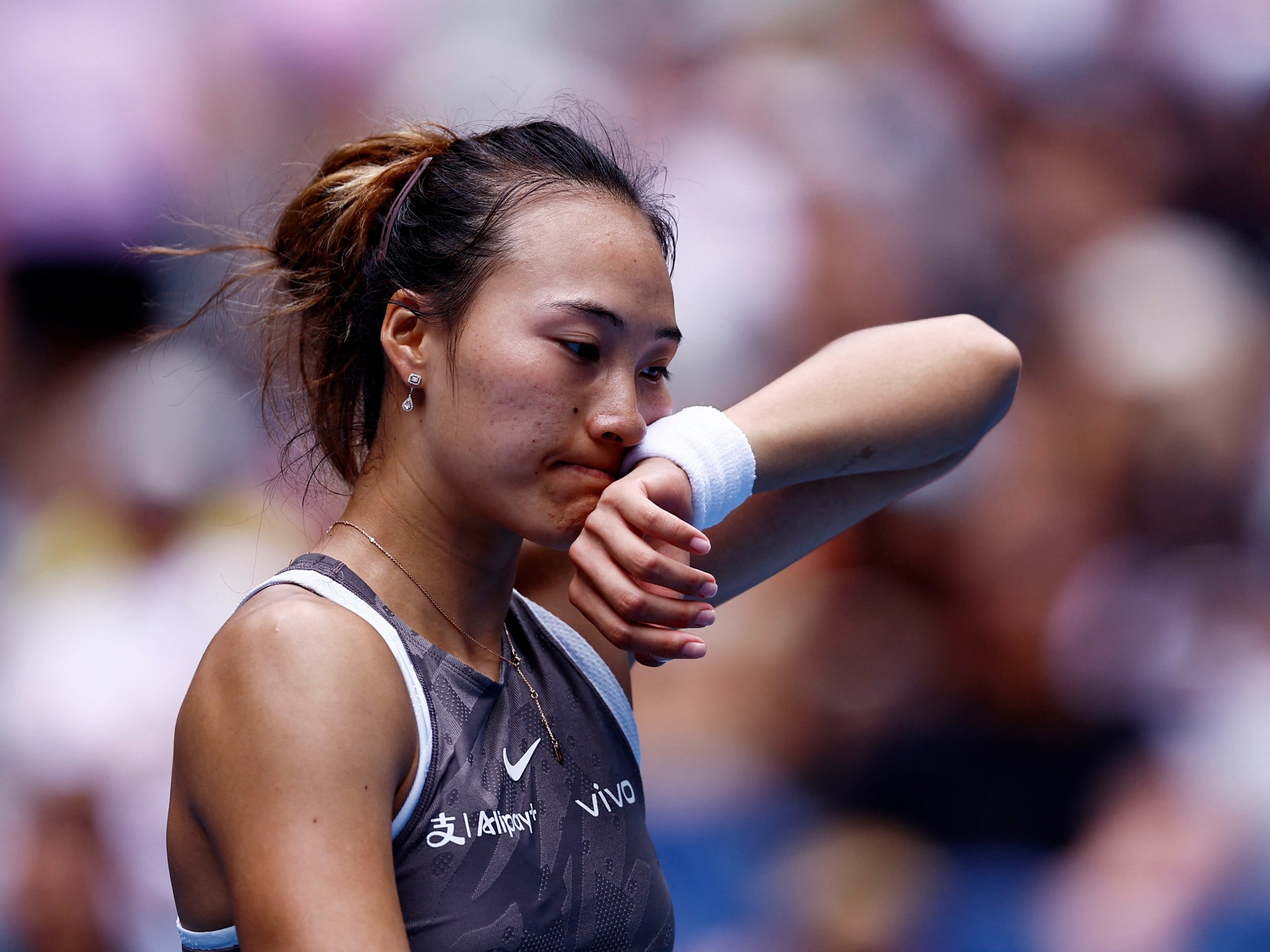 2025 Australian Open shocks first time, Olympic champion Zheng eliminated Tennis News