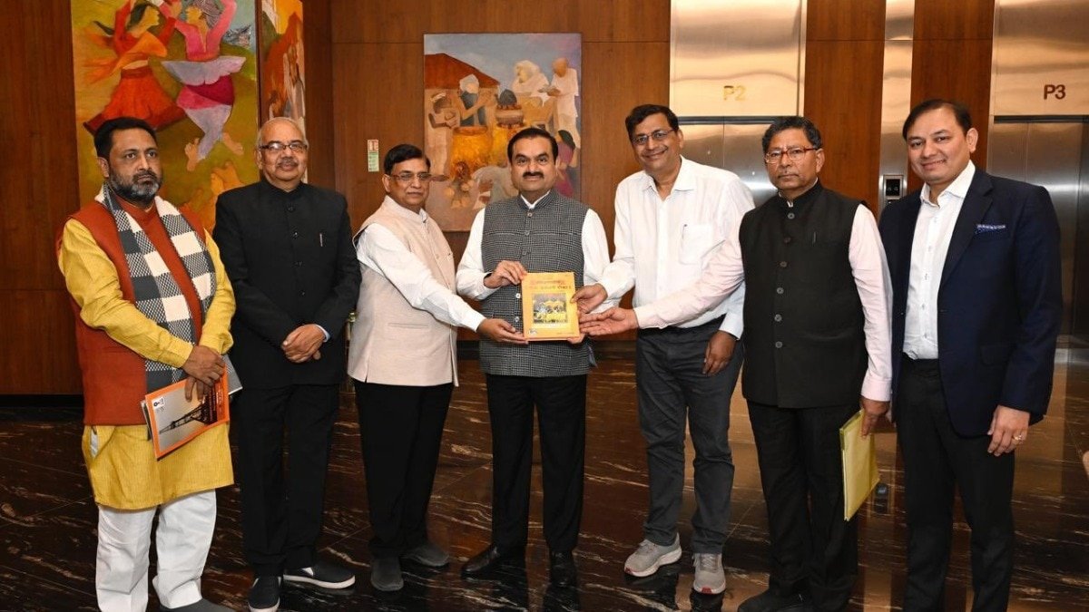 Maha Kumbh Mela 2025: Adani and Gita Press join forces to distribute 1 crore copies of ‘Aarti Sangraha’ to devotees