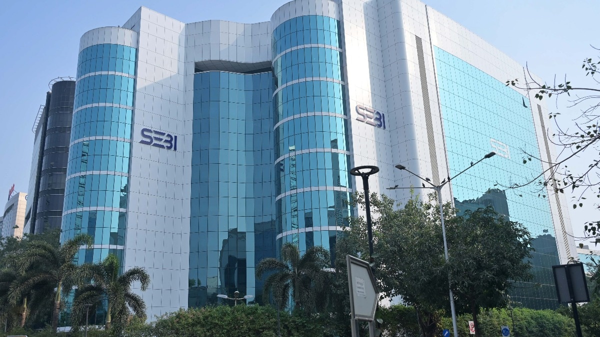 Paytm senior officials pay Rs 3.32 crore to settle SEBI rule violations