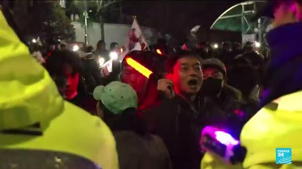 Protesters storm a South Korean court after the extension of President Yoon’s detention