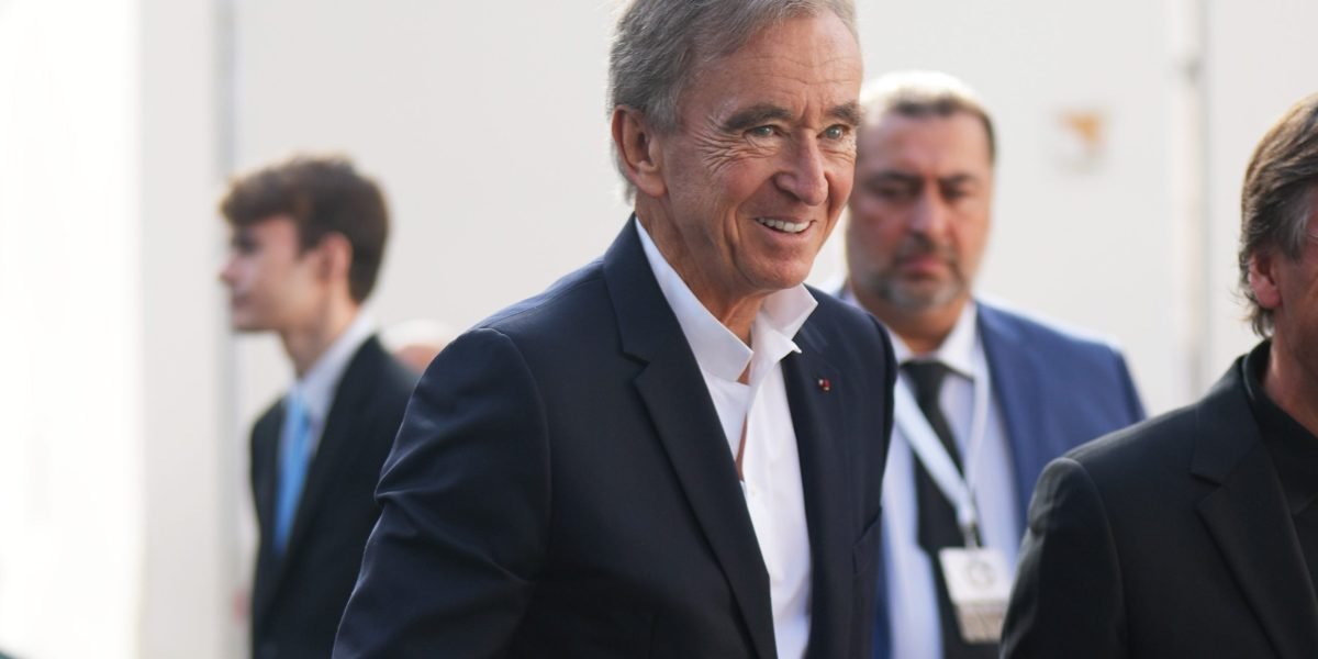 Lvmh CEO Bernard Arnault comes in a new way to describe Laykoffs: which ‘promoted outside’