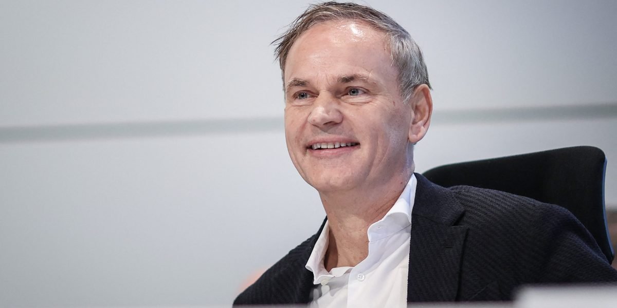 Porsche crisis renews calls for part-time CEO Oliver Blume to leave dual role at Volkswagen