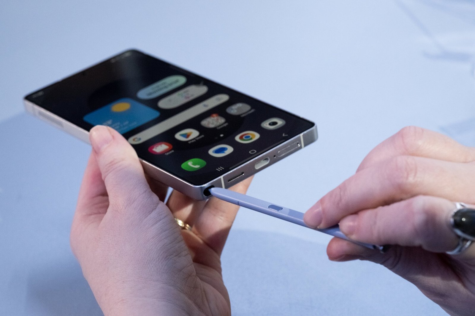 No One Uses Samsung S Pen for Gestures