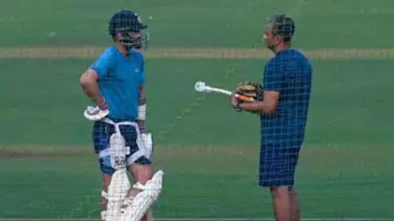 Virat Kohli kicks out Gambhir & Nayar, teams up with Sanjay Bangar to edge