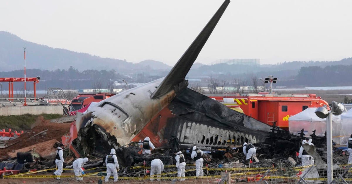 Black box from South Korea plane crash did not record last 4 minutes, officials say