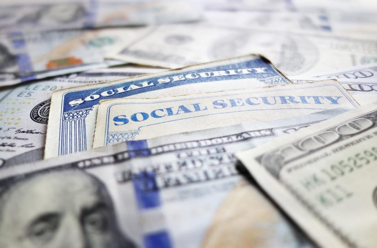 Social Security retirees just got some bad news about the 2025 cost-of-living adjustment (COLA)