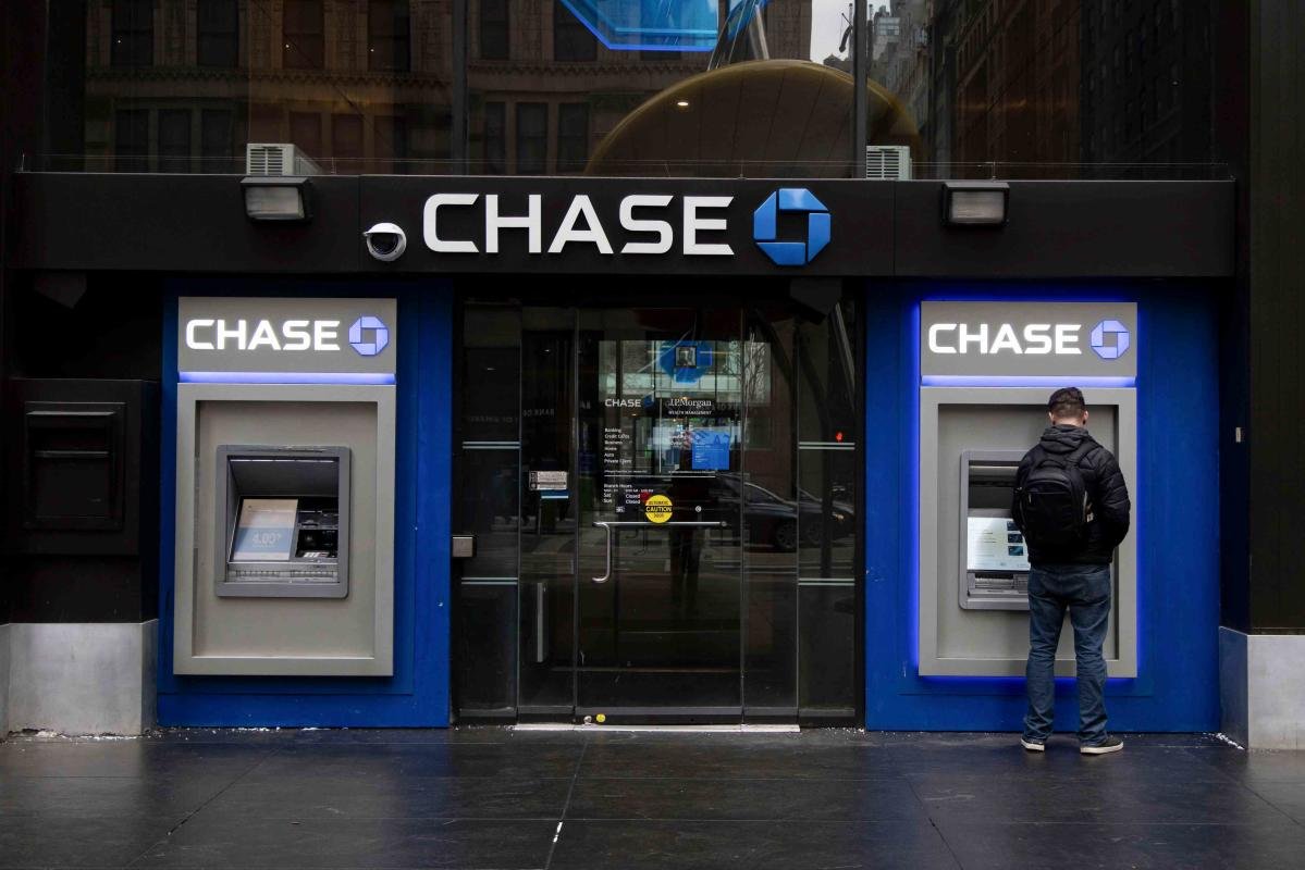 JPMorgan Chase’s Q4 earnings top estimates as investment banking fees rise