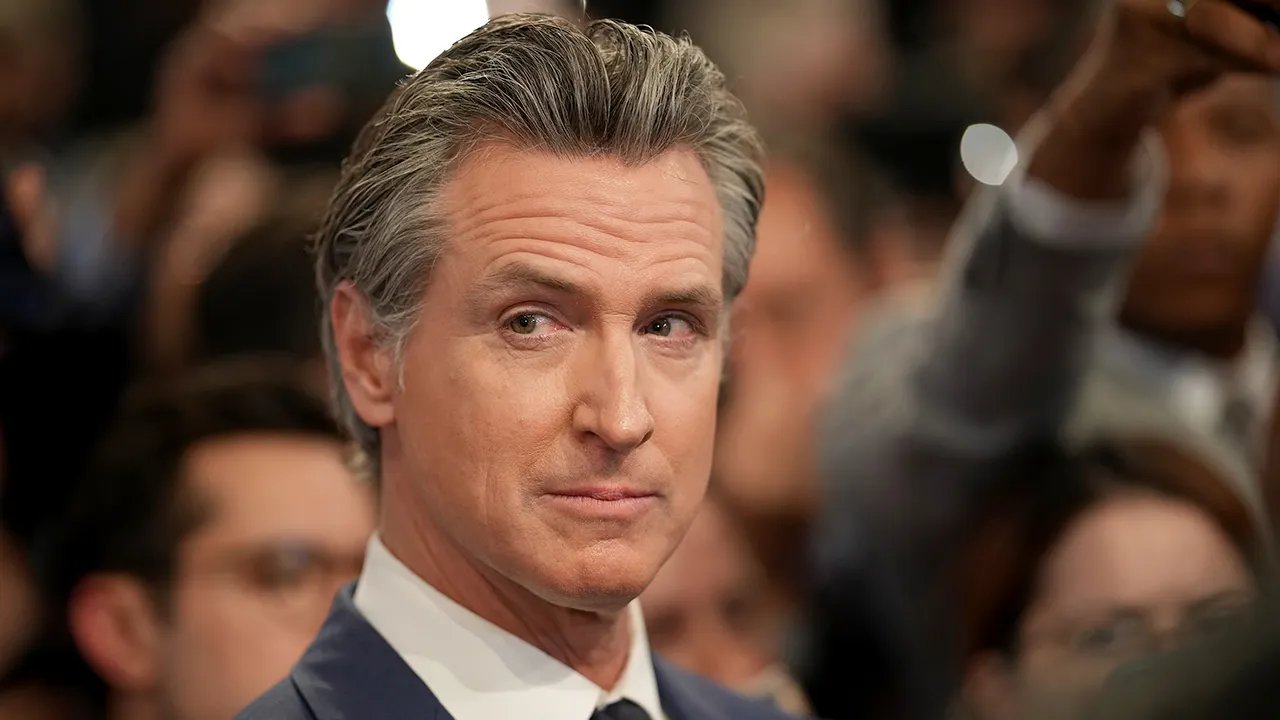 Newsom invites Trump to visit California, urges not to politicize “human tragedy” and spread “disinformation”