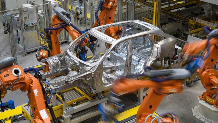 UK manufacturers are increasing pressure on the government’s industrial strategy