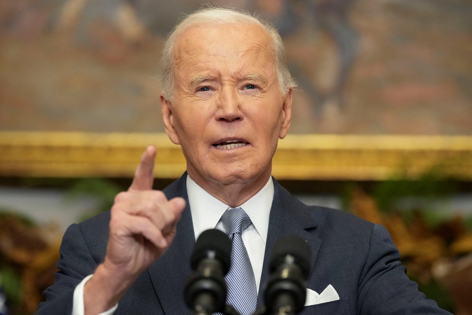 Biden grants clemency to 2,500 people convicted of non-violent drug crimes Joe Biden News