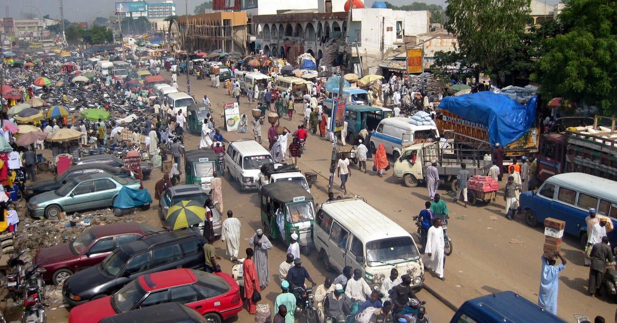 Islamic police in Nigeria arrest children living on the streets to place them in a camp “for their rehabilitation”