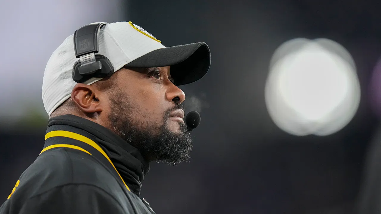 Mike Tomlin dismisses notion that Steelers are ‘in trouble’ and opposes potential trade to different team