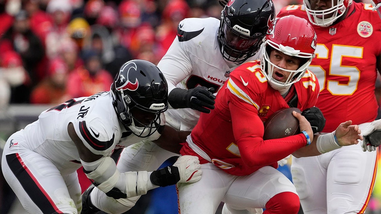 NFL referees criticized for questionable calls in Chiefs’ playoff win over Texans