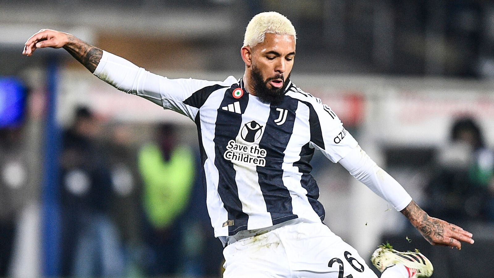 Douglas Luiz: Juventus midfielder on Manchester City target list Football News