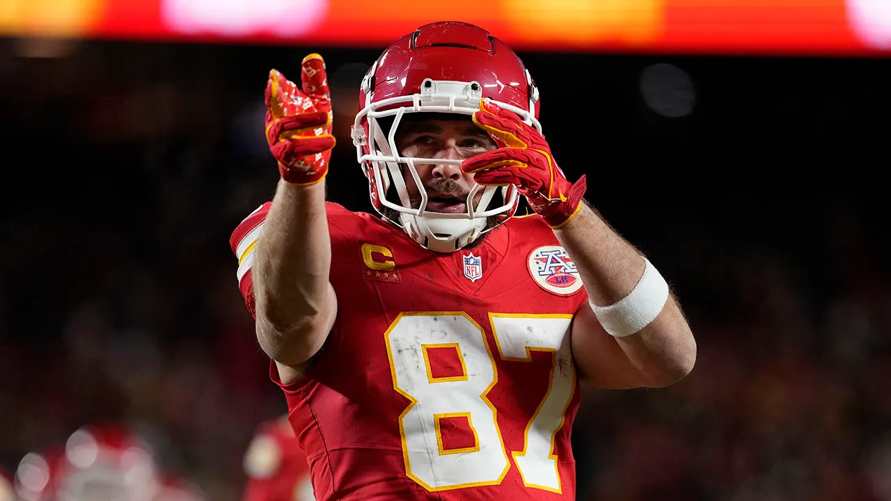 Travis Kelce feeling ’22’ after having best game of season in Chiefs playoff win