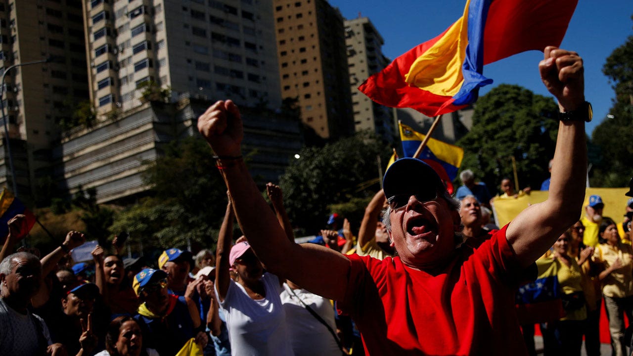 Thousands of Venezuelan opposition supporters take to the streets ahead of Maduro’s third inauguration