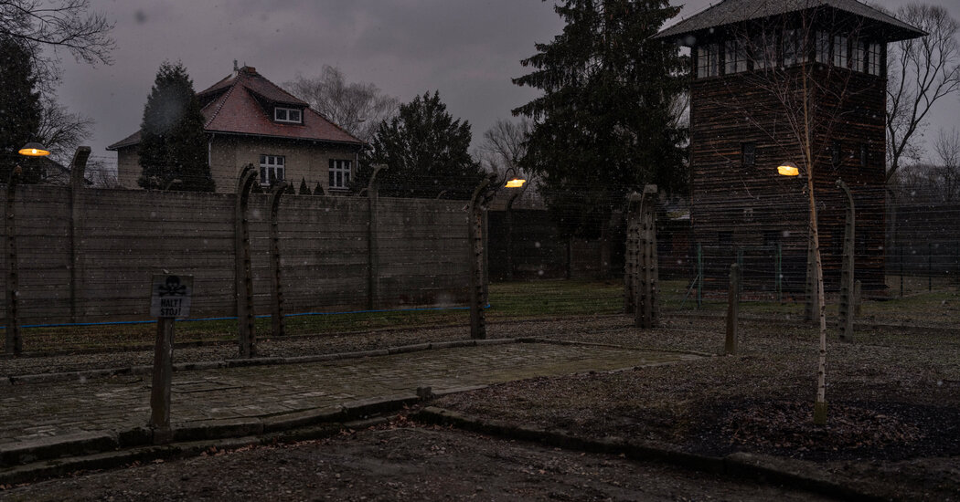 The house in Auschwitz opens its doors to the gruesome past